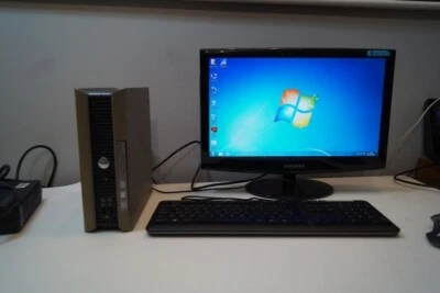 DELL OPTIPLEX GX620  TOWER PENTIUM 4 D  2GB RAM 160GB HDD RARE FOR COLLECTION - Image 1 of 4