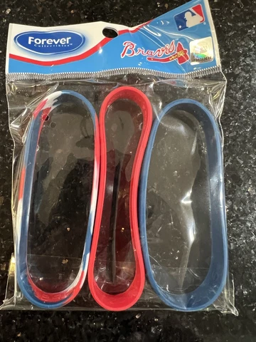 Atlanta Braves Mlb 3 pk silicone adult wristbands Team Logo Bracelets Adult Size Cover