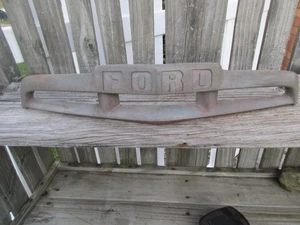 1951 Ford Pickup Truck Motorhaubenverzierung / 1C-16606 - Bild 1 von 6