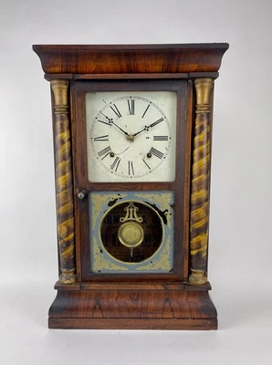 Antiguo Posible Reloj Chauncey Jerome Estante, Estilo Columna y Cornisa, 25′′ × 15′′ Foto 1 de 4