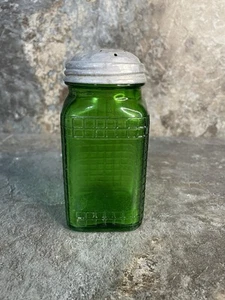 Vintage Owens IL Green Waffle Squared Glass Shaker With Lid 1930 - Picture 1 of 16