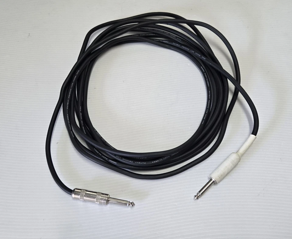 Cable de guitarra Mogami 2524 Switchcraft 1/4" 17 ft Foto 1 de 1