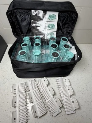 Calista Tools Hot Wavers Rulli Riscaldati 12 Rulli Ioni Corti Borsa da Viaggio 12 Clip - Immagine 1 di 4