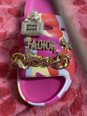 Conjunto de joyas con dije de cocodrilo  Foto 1 de 2