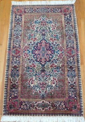 Excelente Alfombra Antigua Kermann 4' x 7' Lana Anudada a Mano Floral Calidad Premium Foto 1 de 4
