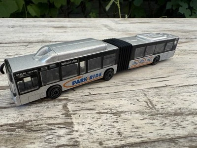 Majorette Man Lion's City Bus Line 3 - Gray - Scale 1/110 (5.7") - Image 1 of 4