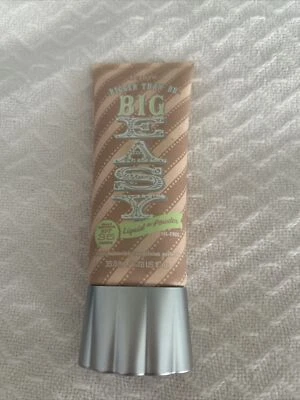 Benefit Bigger Than BB Big Easy SPF35 líquido a polvo sin aceite 1,18 oz 02 ligero Foto 1 de 2