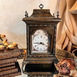 Old World Mantel Clock - Picture 1 of 6