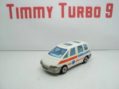 RENAULT ESPACE AMBULANCE IN WHITE NOVACAR 110 70 MM LONG 9 - Image 1 of 4