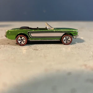Hot Wheels 1983 Classic Series 'Redline' Green '65 Mustang 1/64 Diecast Car - Picture 1 of 17