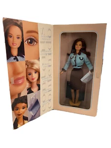 1998 Edizione Speciale Nuovo In Scatola AVON Vintage Brunette Barbie Tutti gli Accessori - Foto 1 di 21