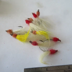 FLY FISHING LURE  LOT OF  FLY  ASSORTMENT - Picture 1 of 2