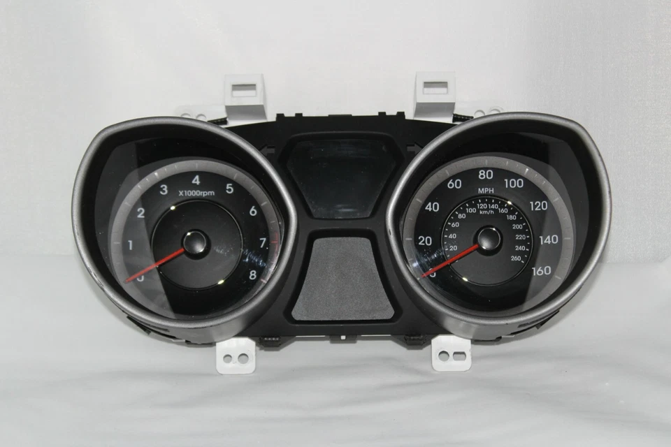 Cuadro de instrumentos velocímetro indicadores de panel de instrumentos Hyundai Elantra 2011 con 54.338 Foto 1 de 4