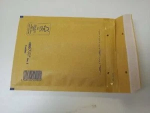 1 xGOLD AROFOL BUBBLE JIFFY PADDED ENVELOPE MAILER BAG CLASSIC SIZE 9 300 X445mm - Picture 1 of 1