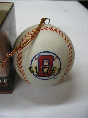 Adorno de porcelana coleccionable del equipo de béisbol de la Liga Negra Boston Elites - Nuevo en caja  Foto 1 de 4