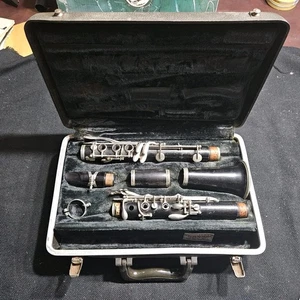 Clarinete de madera Bundy Selmar vintage años 70 con estuche - Imagen 1 de 9