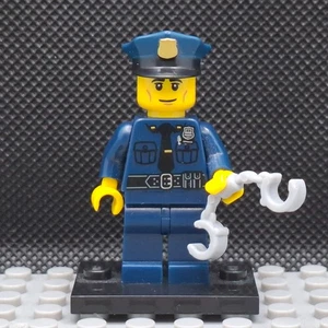 LEGO Collectible Minifigure Series 9 Policeman 2013 COL09-6 COL134 - Picture 1 of 5