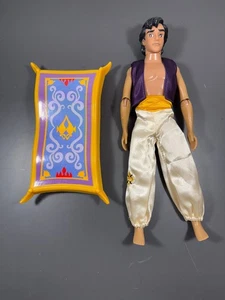 Mattel Disney Aladdin Actionfigur Magic Carpet Zubehör 11 Zoll - Bild 1 von 7