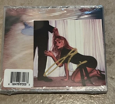 Sabrina Carpenter Man’s Best Friend Signed Insert AUTOGRAPHED CD NEW IN HAND - Bild 1 von 3