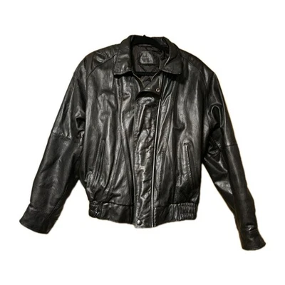 Chaqueta de bombardero de cuero negra Ground Zero para hombre grande con cremallera a presión forrada en la cintura elástica Foto 1 de 4