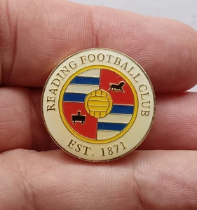 Reading FC Enamel Football Lapel Pin Badge. PB7-1229 - Picture 1 of 3