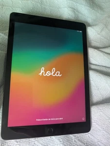 Apple iPad (6th Generation) A1893 32 GB, Wi-Fi, 9.7 in - Space Grey (4) - Zdjęcie 1 z 12