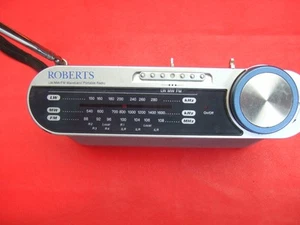 Roberts New Classic 993 FM/MW/LW 3 Band Portable Radio - Picture 1 of 3
