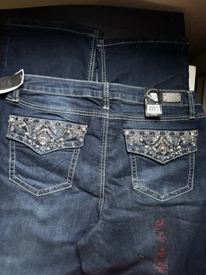 Pantalones de mezclilla para mujer Earl Jean embellecidos azteca, corte boot tiro medio 16W NUEVO Foto 1 de 4