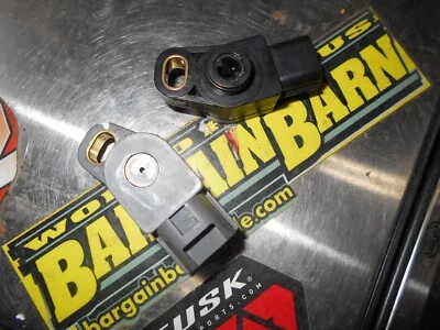 PAR DE SENSORES DE POSIÇÃO DO ACELERADOR 2016 SUZUKI GSXR750 TPS - Imagem 1 de 4