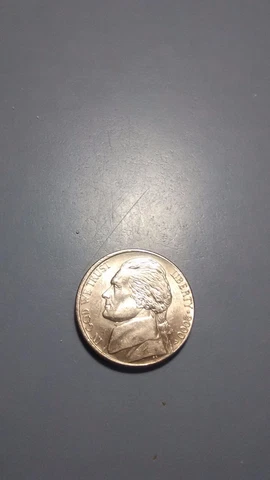 2000P Jefferson Nickel! Very Nice Condition! Lots Of Luster!**#207 Cover