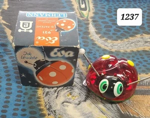 Juguete de fricción vintage Eva 921 Sparking Ladybug con caja Alemania 1237 - Imagen 1 de 3