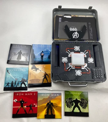 Marvel Cinematic Universe: Phase One Avengers Assembled Blu-ray Tesseract Case Foto 1 de 4