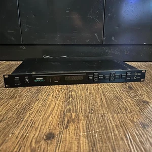 Yamaha SPX90 Multi-Effects Processor 1U Rackmount Modulation Reverb - Picture 1 of 9