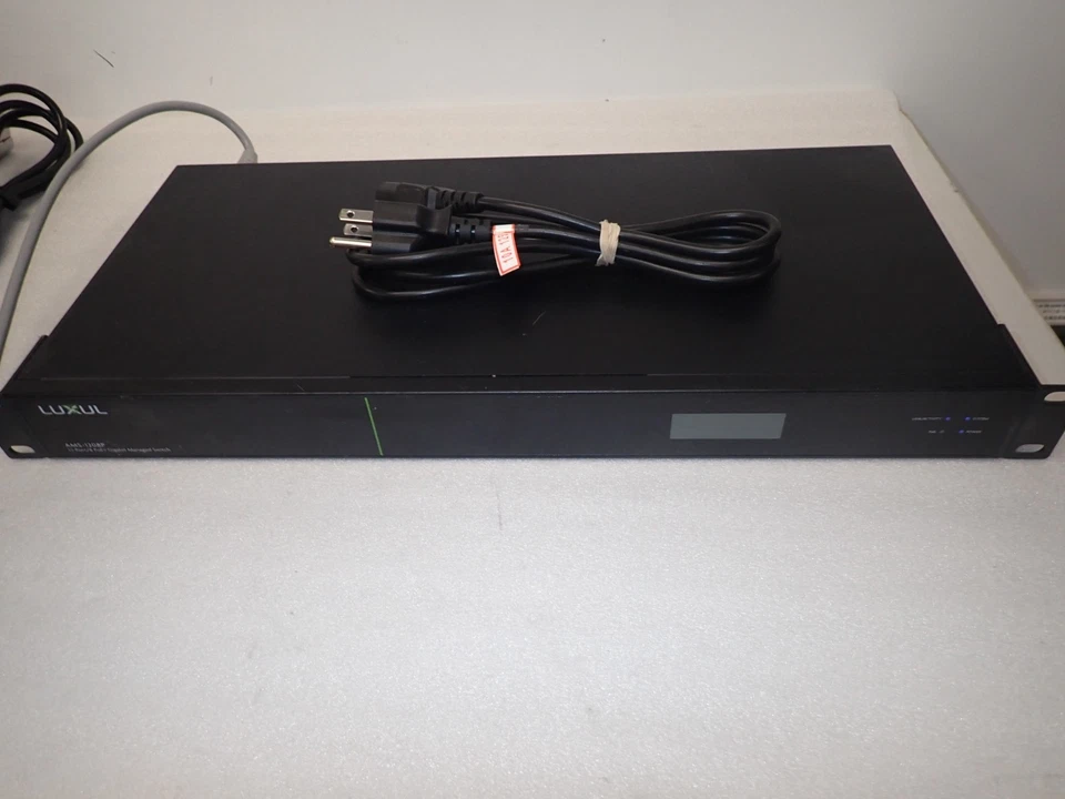 Luxul (AMS-1208P) 12 Ports 8 PoE+ Gigabit Managed Switch - Image 1 of 1