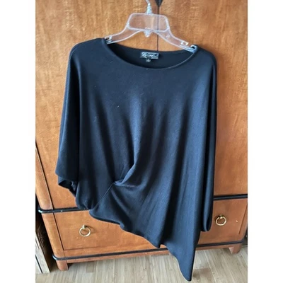 Suéter asimétrico negro DG2 Diane Gilman - grande Foto 1 de 3