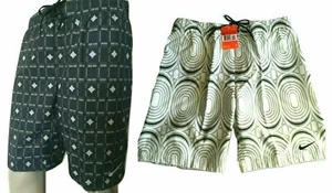 Nike Herren gefütterte Badeshorts lose Passform Innentasche elastische Taille schwarz weiß  - Bild 1 von 7