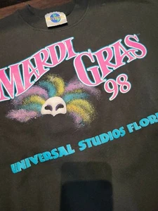 Felpa girocollo nera vintage UNIVERSAL STUDIOS Martedì Grasso 1998 taglia XL usata in ottime condizioni - Foto 1 di 7