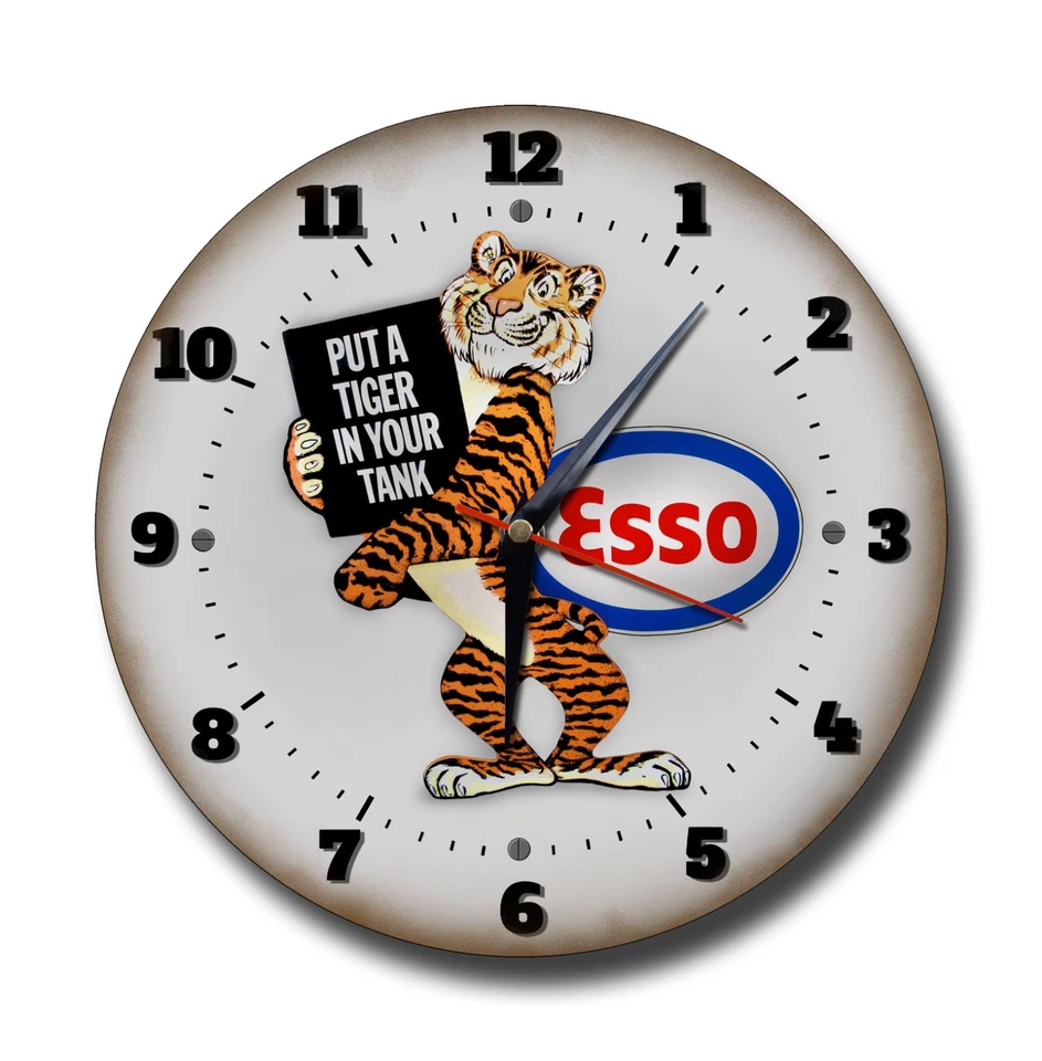 PUT A TIGER IN YOUR TANK 10 INCHES DIAMETER METAL CLOCK,GARAGE - MAN CAVE CLOCK. - Image 1 of 1