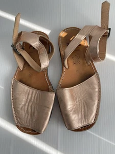 PONS Avarca Size 37 Rose Gold Leather Flat Slingback Sandals Made in Spain - Picture 1 of 6