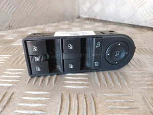 Bouton commande lève vitre Avant Gauche - OPEL ZAFIRA II (2) B PHASE I (1) - Imagen 1 de 3