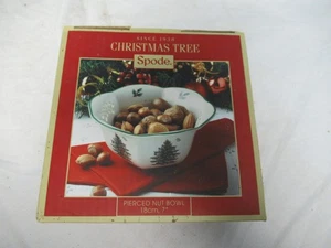 Spode Árbol de Navidad Tuerca Perforada Cuenco 18cm/7" 749151556737 (MM) - Imagen 1 de 4