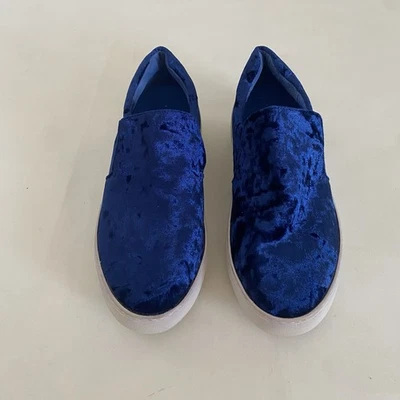 J Slides Sz 8 Acer Blue Crushed Velvet Slide On Womens Sneakers EC - Image 1 of 4