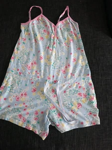 kurzer Schlafoverall Mädchen oder Damen Gr.32/34 Tchibo mit Spagettiträgern  - Bild 1 von 5