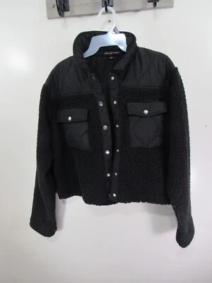 Nueva chaqueta polar casi famosa talla L negra bolsillos delanteros a presión manga larga Foto 1 de 4