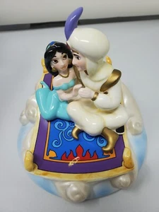Schmid Disney Aladdin & Jasmine Music Box “A Whole New World” Magic Carpet 1993 - Picture 1 of 9