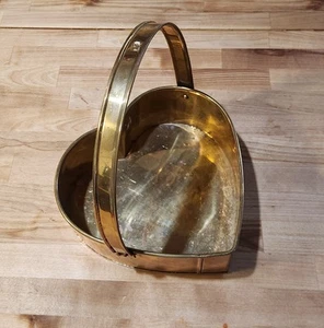 Massiver Messing Korb Herzform "Durchmesser 11" mittlere Größe - Bild 1 von 5