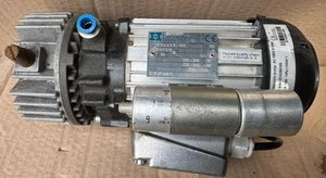 Hanning Vakuumpumpe SV 1003 D 000, E5yz2B-046 0,1/0,12 kW, 220-240V Busch P150 - Bild 1 von 8