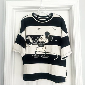 T-shirt Disney Store Asia Topolino bianco e nero a righe aereo pazzo - Foto 1 di 3