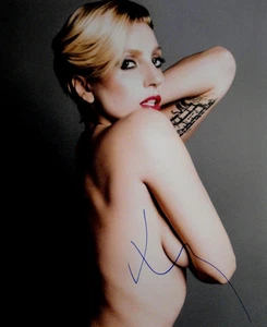 LADY GAGA ~ LITTLE RISQUE ~ REIMPRESIÓN AUTÓGRAFA 8 X 10 ¡FOTO MUY BONITA! F2 - Imagen 1 de 4