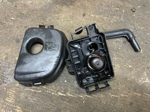 Qualcast XSZ41D (201810) - AIR FILTER Assembly - Picture 1 of 3